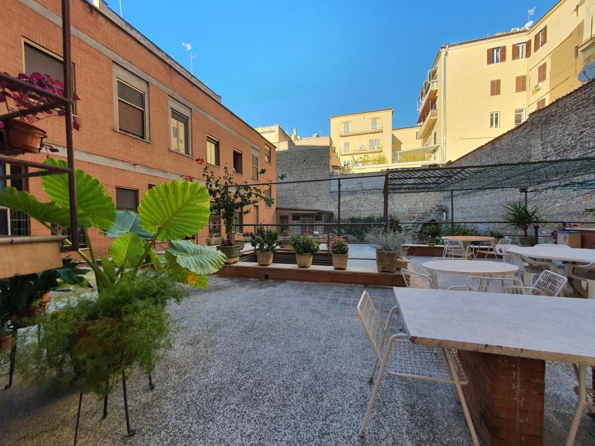 Suore Concezioniste Missionarie - Carmen Salles Roma Rome Exterior photo